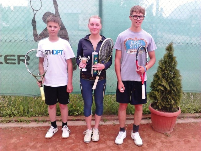 Mišraus vaikų teniso turnyro nugalėtojai
